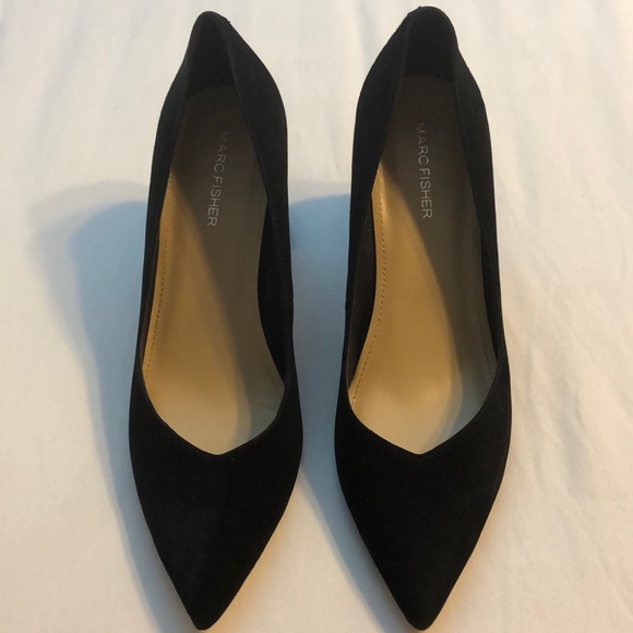 Marc Fisher Shoes - 👠Marc Fisher Faux Suede Black Block Heel Pumps